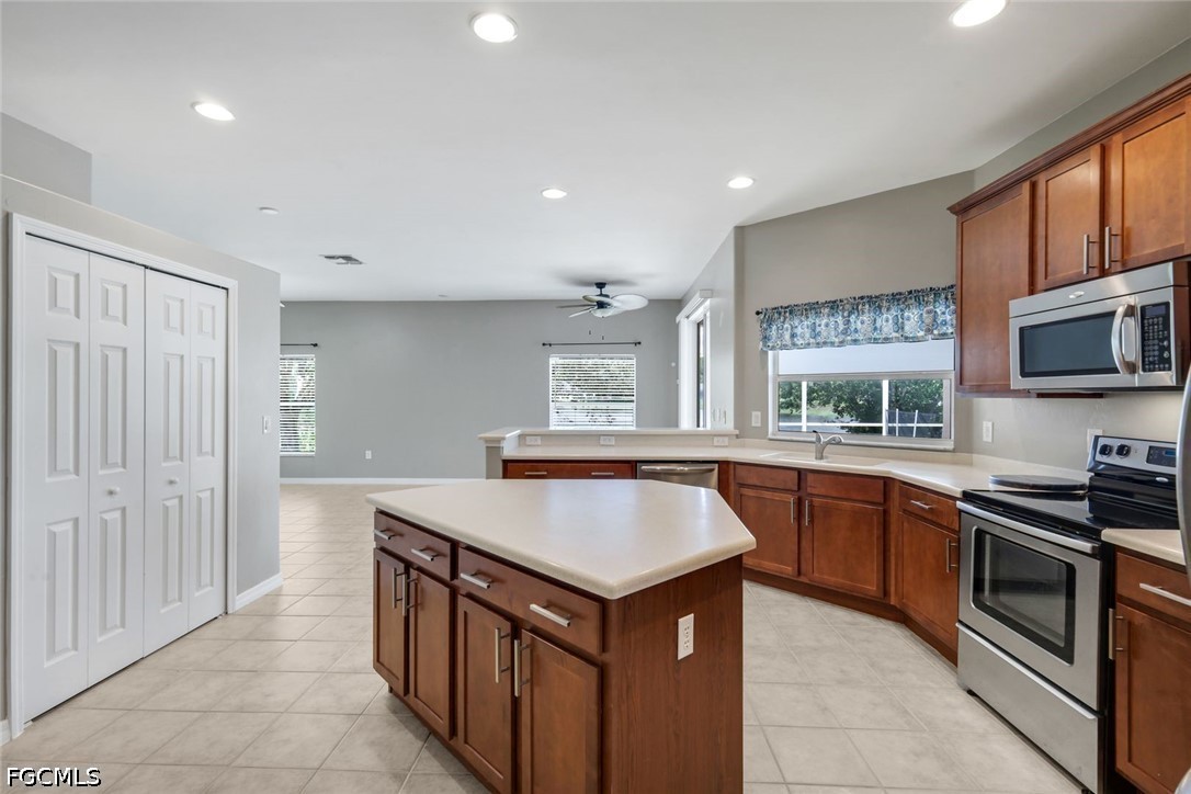 3 Bed Pool Home for Sale in Hawk'S Preserve, photo 8