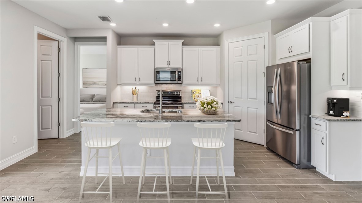 2 Bed Waterfront Home for Sale in North Fort Myers, photo 8