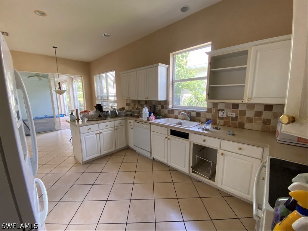 2 Bed Pool Home for Sale in Naples, photo 8