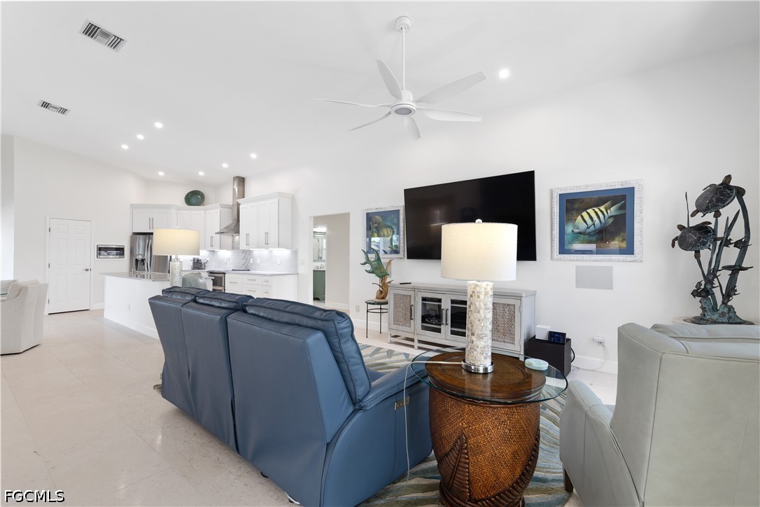3 Bed Pool Home for Sale in Cape Coral, photo 8
