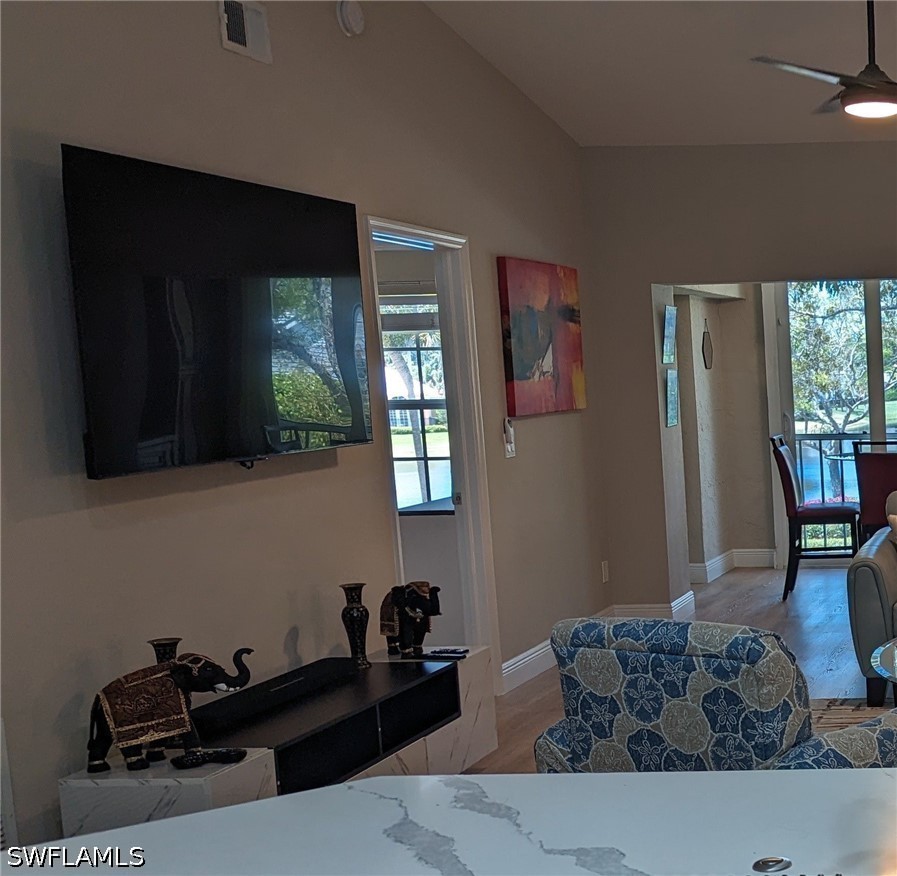 2 Bed Condominium for Sale in Naples, photo 8