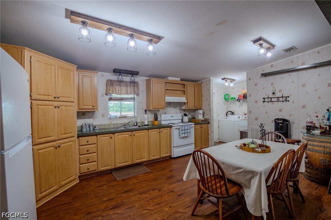 3 Bed ManufacturedHome for Sale in Clewiston, photo 8