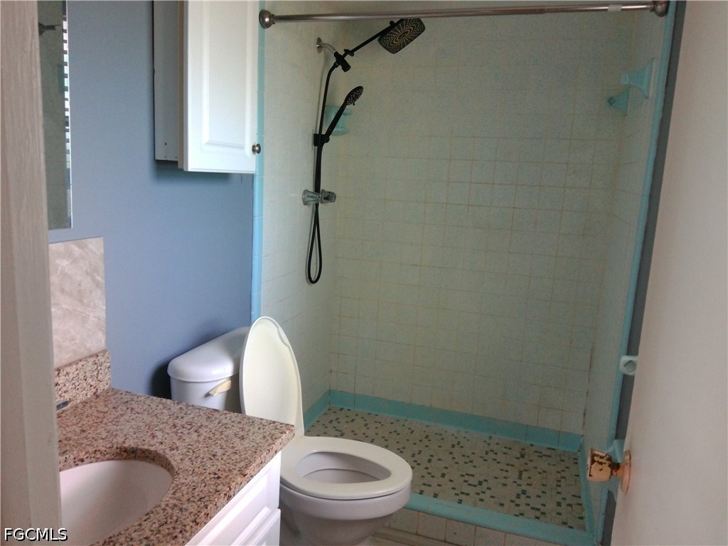 2 Bed Waterfront Home for Sale in Tropic Isles, photo 8