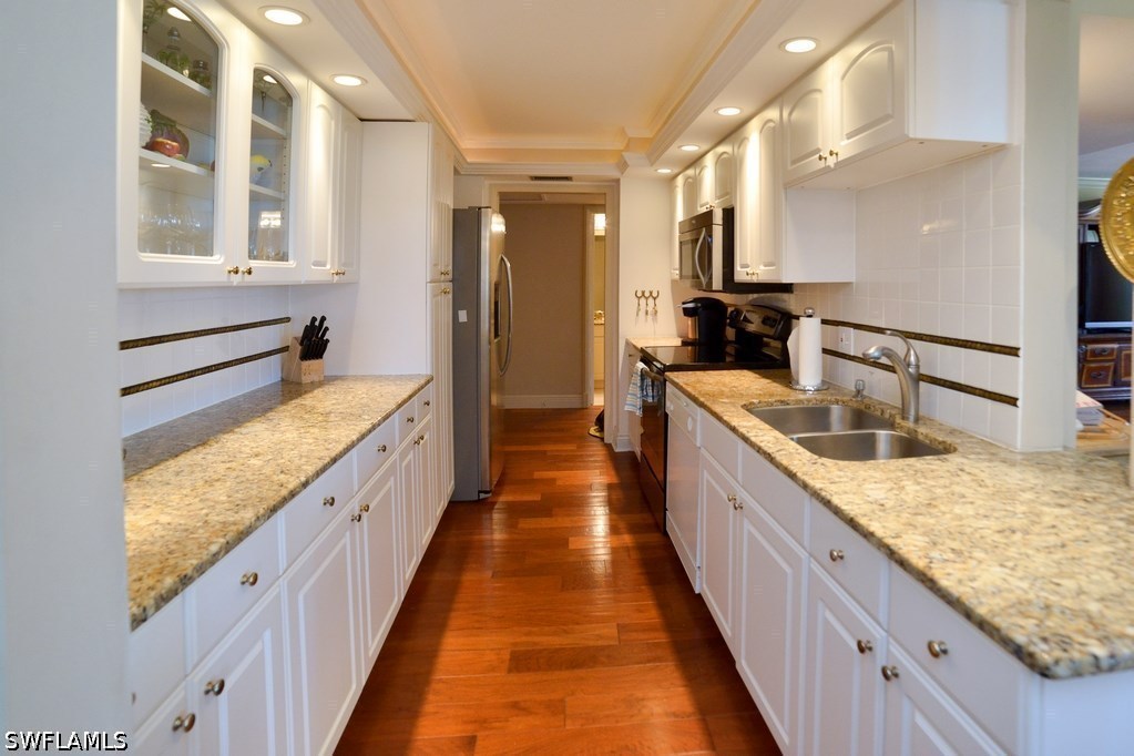 2 Bed Waterfront Home for Sale in Surfsedge, photo 8