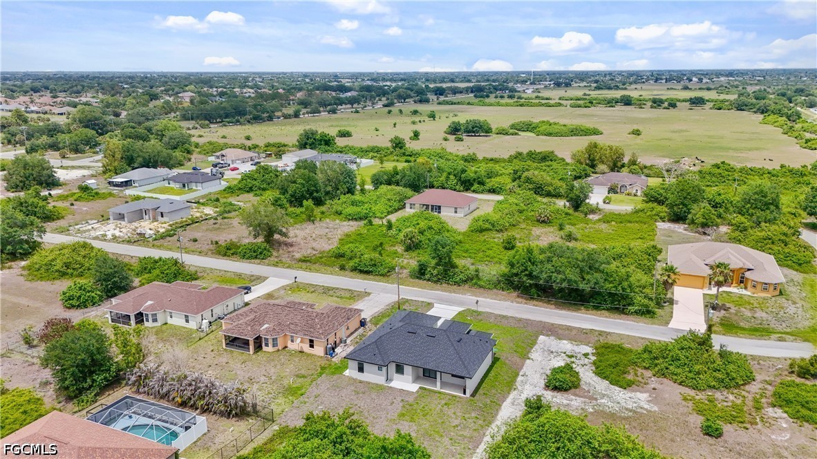 4 Bed SingleFamilyResidence for Sale in Lehigh Acres, photo 8