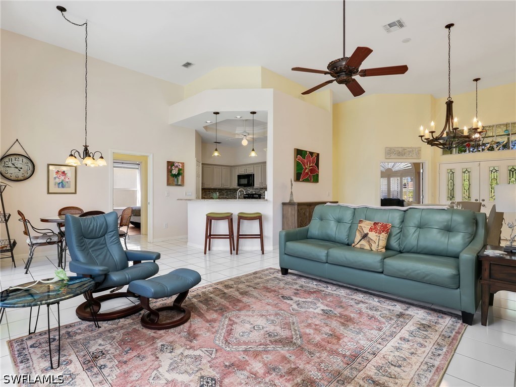 3 Bed SingleFamilyResidence for Sale in Naples, photo 8