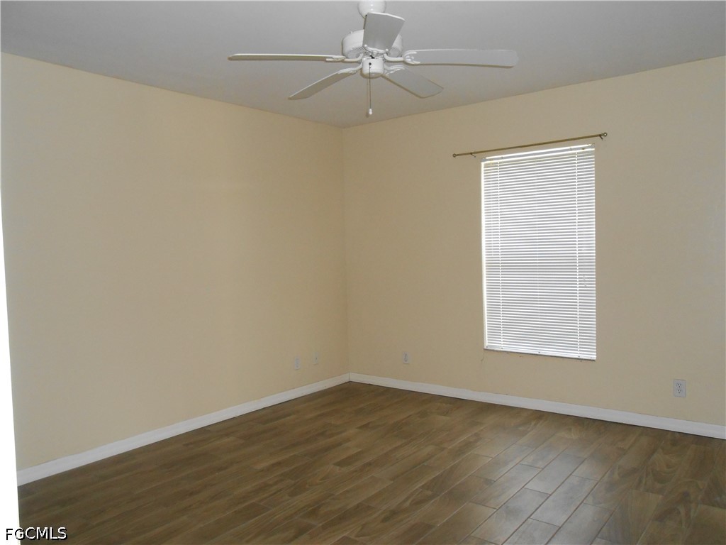 3 Bed SingleFamilyResidence for Sale in Lehigh Acres, photo 8