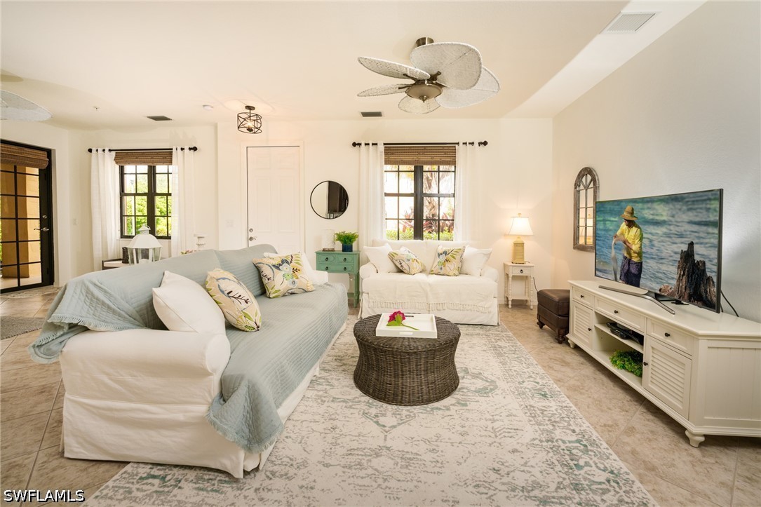 2 Bed Condominium for Sale in Ole, photo 8