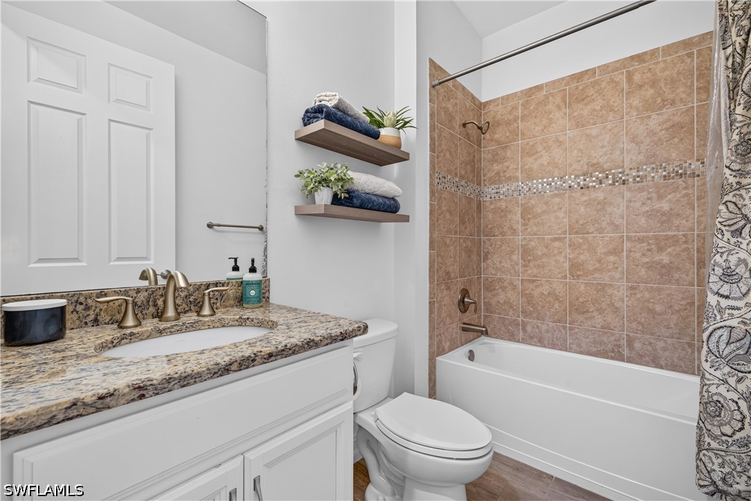 4 Bed Waterfront Home for Sale in Tuscany Pointe, photo 8