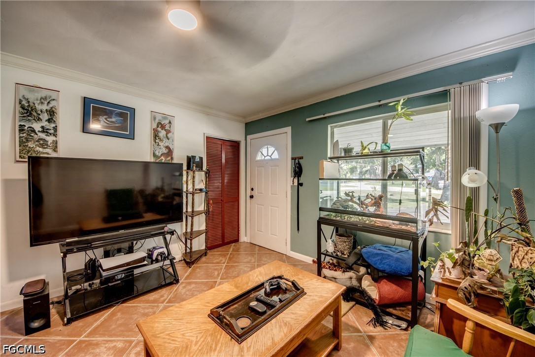 4 Bed SingleFamilyResidence for Sale in North Fort Myers, photo 8