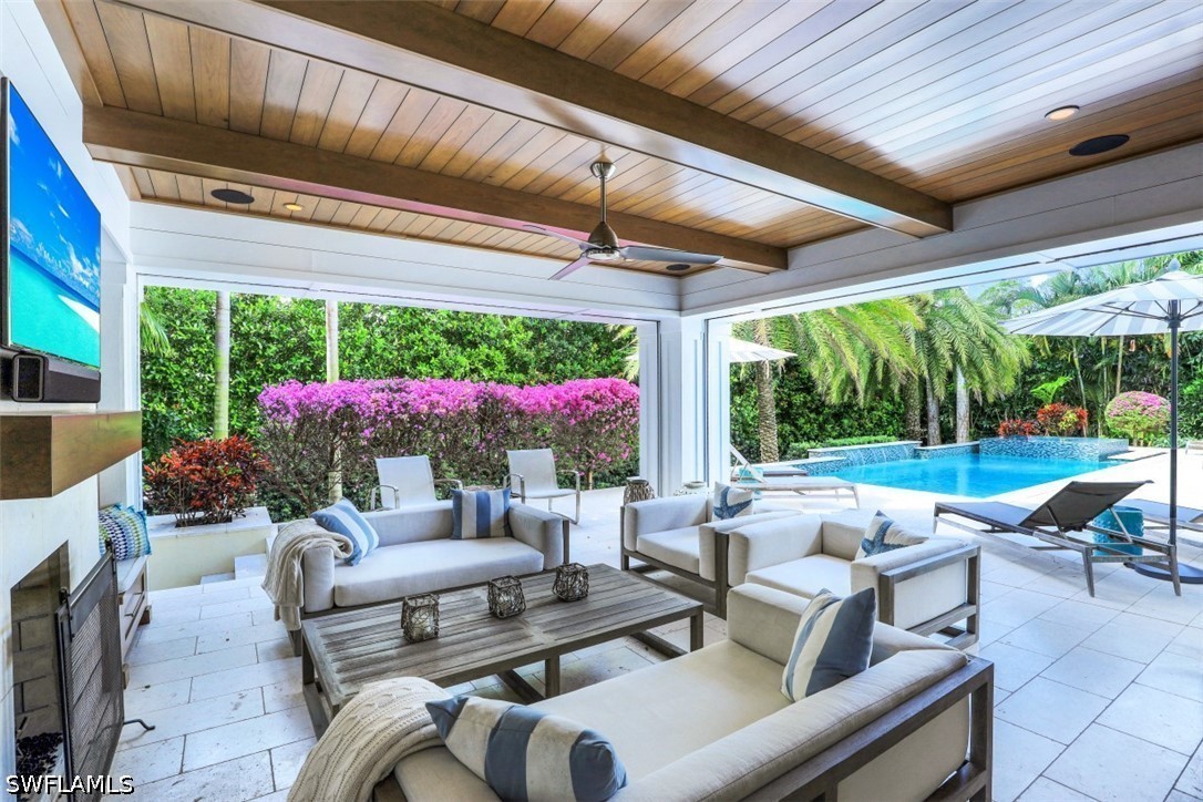 5 Bed Pool Home for Sale in Olde Naples, photo 8