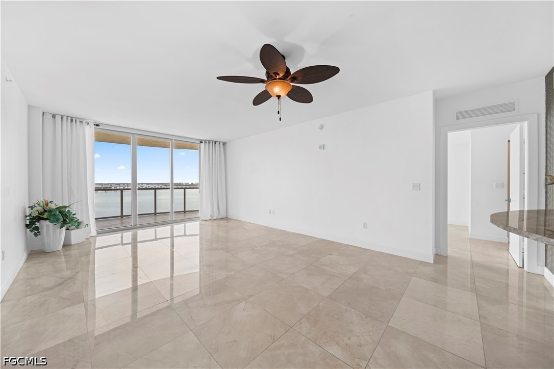 3 Bed Pool Home for Sale in Oasis, photo 8