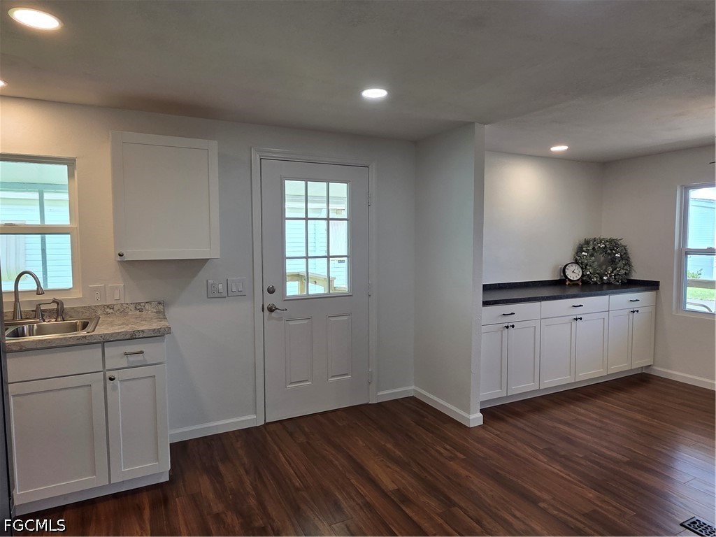 2 Bed ManufacturedHome for Sale in North Fort Myers, photo 8
