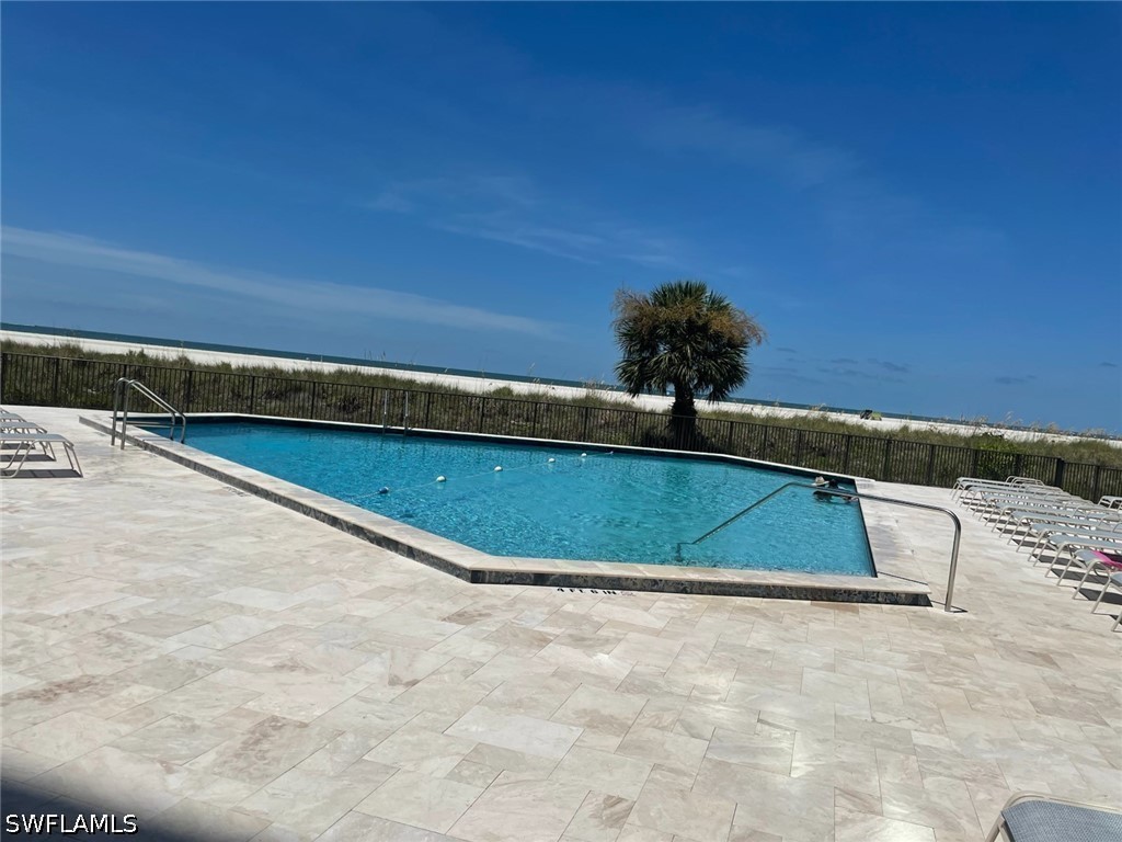 1 Bed Waterfront Home for Sale in Tradewinds, photo 8