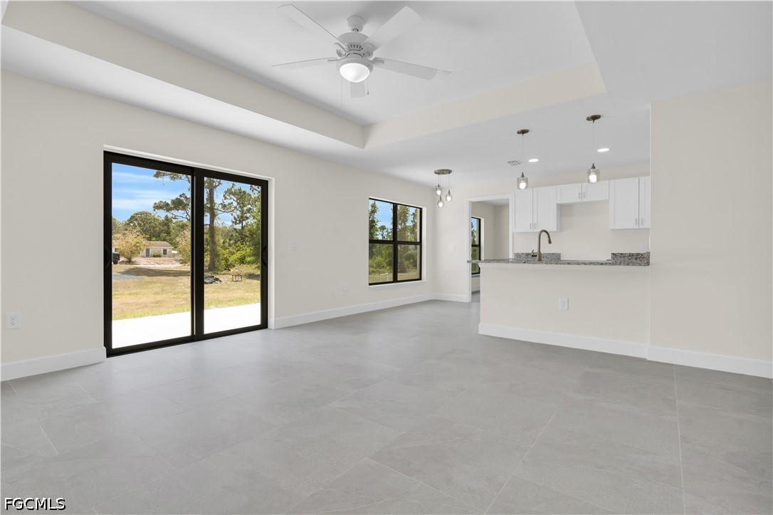3 Bed SingleFamilyResidence for Sale in Lehigh Estates, photo 8