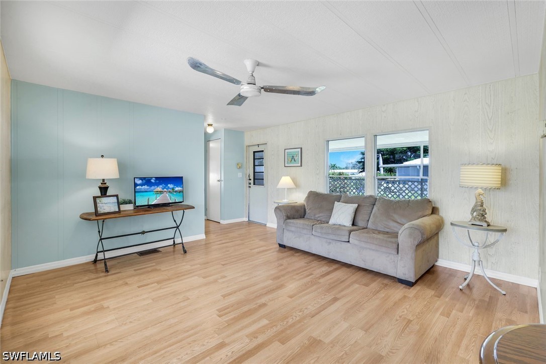 2 Bed ManufacturedHome for Sale in Bonita Springs, photo 8