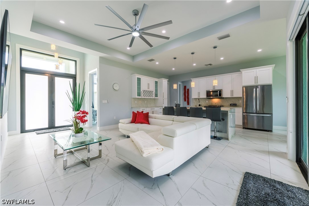 3 Bed SingleFamilyResidence for Sale in Naples, photo 8