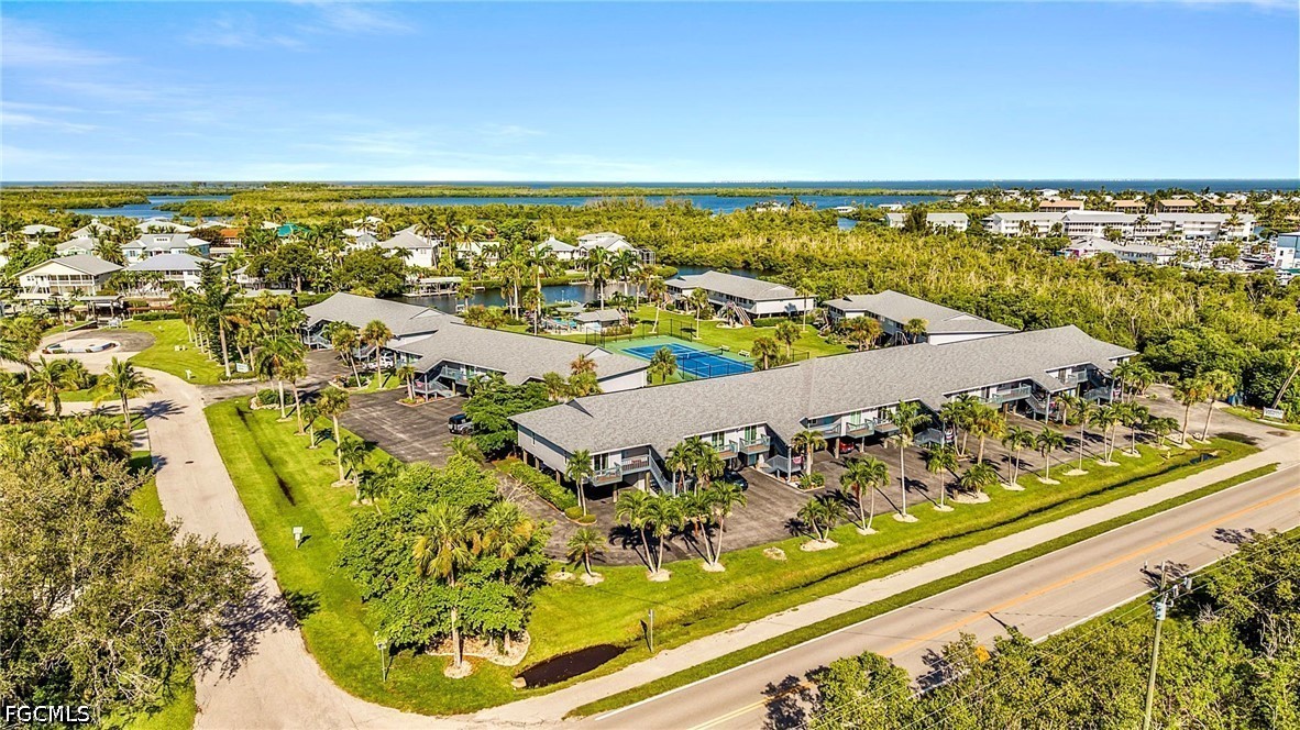 2 Bed Waterfront Home for Sale in Bokeelia, photo 8