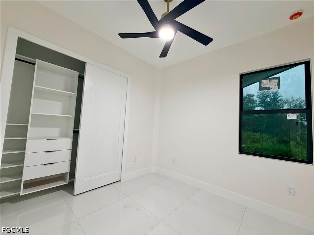 3 Bed SingleFamilyResidence for Sale in Lehigh Estates, photo 8