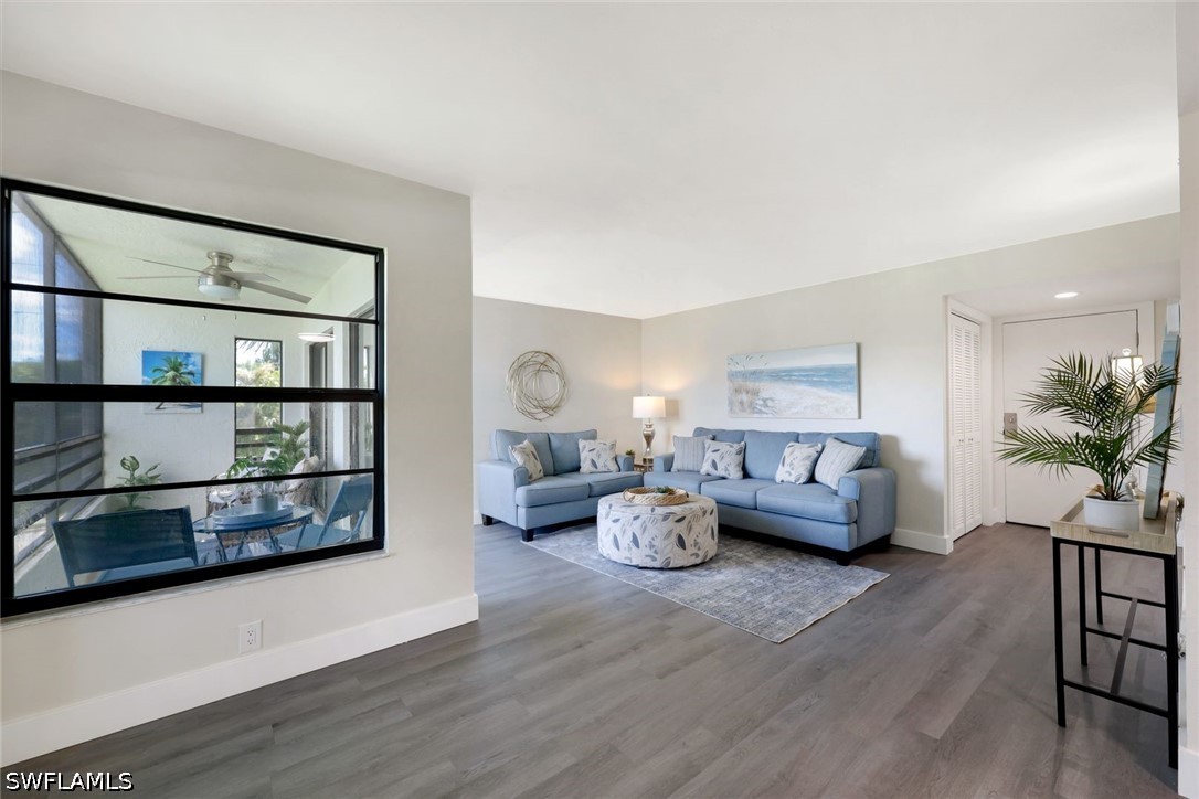 2 Bed Condominium for Sale in Lakewood, photo 8
