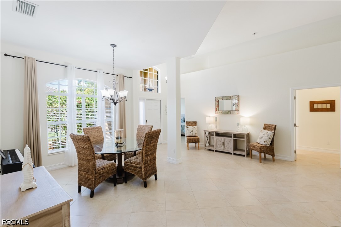 3 Bed Pool Home for Sale in Stoneybrook, photo 8
