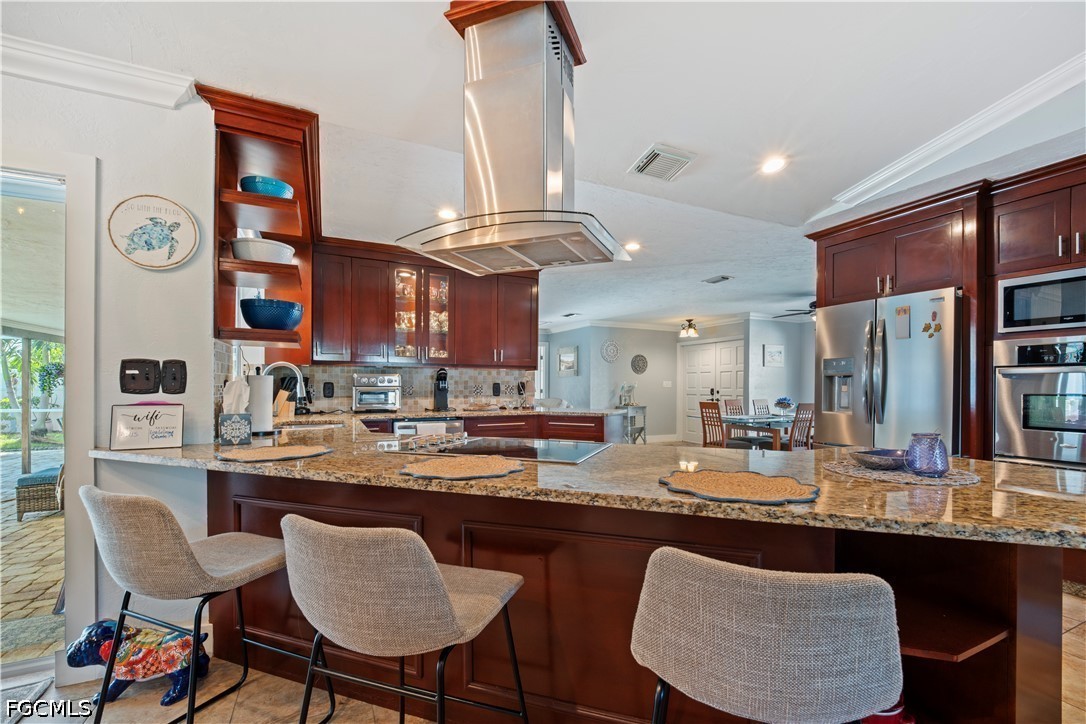 3 Bed Pool Home for Sale in Cape Coral, photo 8