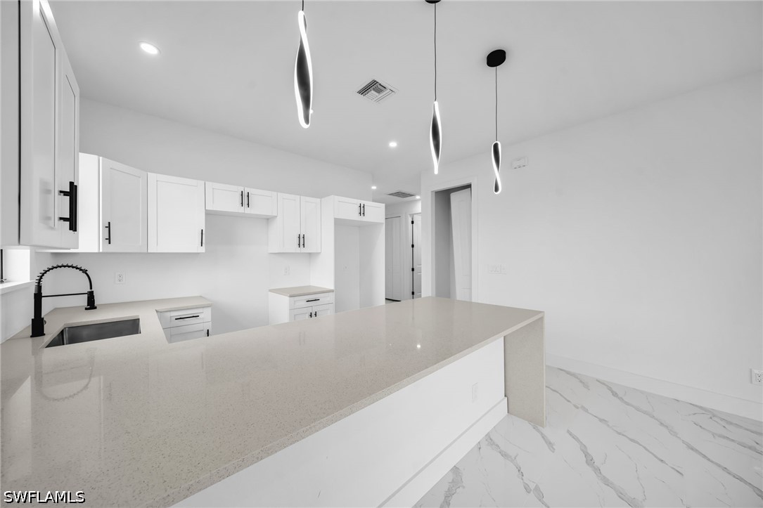 3 Bed SingleFamilyResidence for Sale in Cape Coral, photo 8