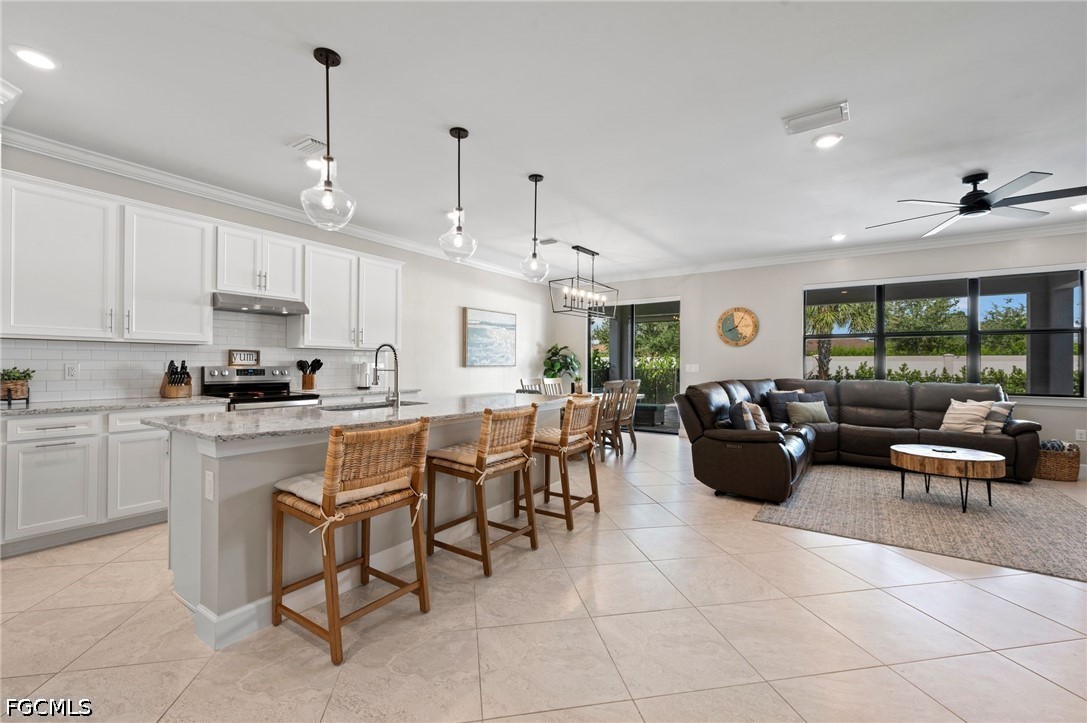 4 Bed Pool Home for Sale in Westbrook, photo 8