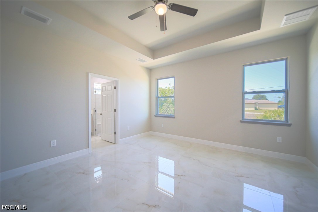 3 Bed SingleFamilyResidence for Sale in Lehigh Acres, photo 8