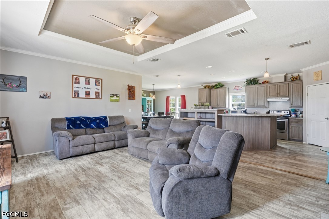 4 Bed ManufacturedHome for Sale in Labelle, photo 8