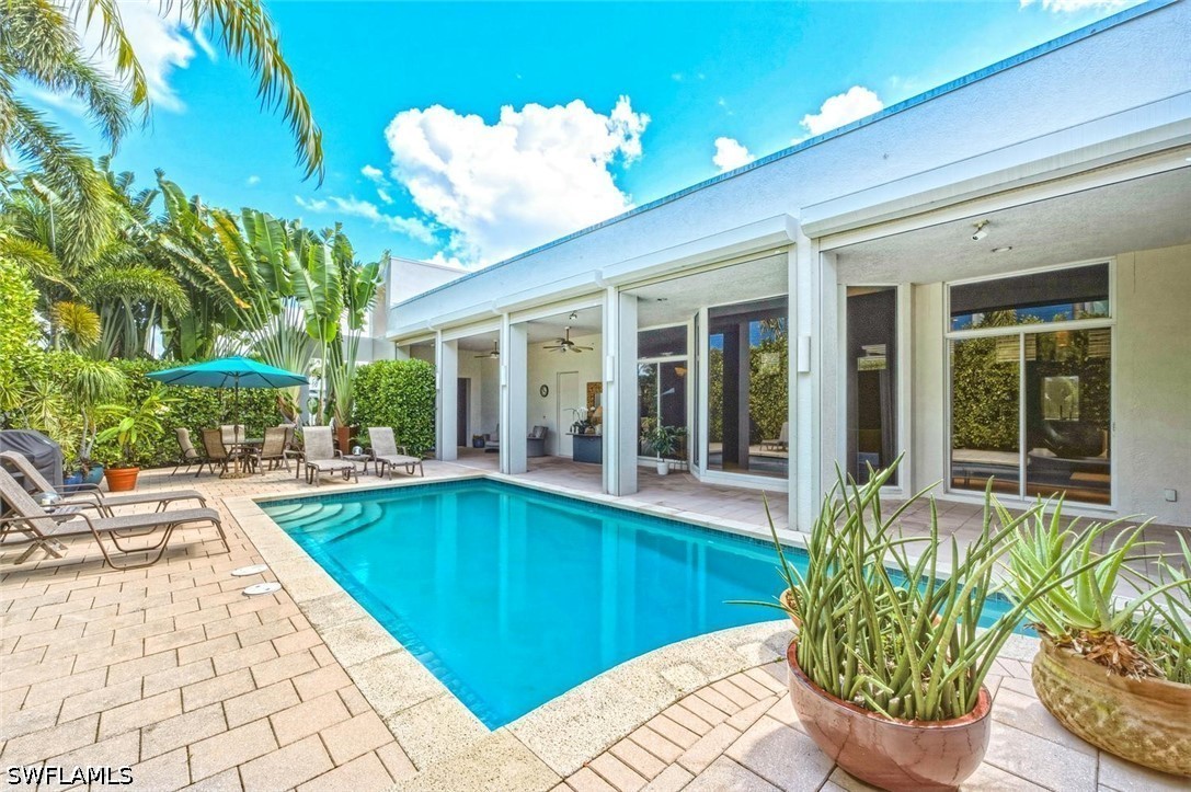 5 Bed Pool Home for Sale in Naples Park, photo 8