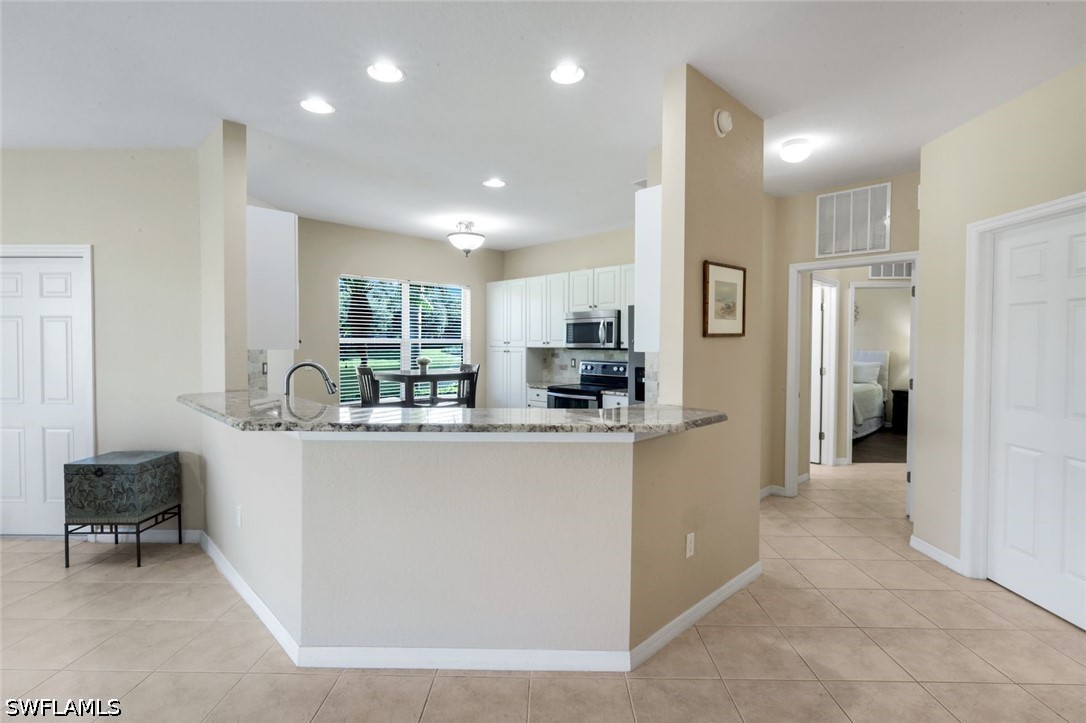 3 Bed Waterfront Home for Sale in Hunters Ridge, photo 8