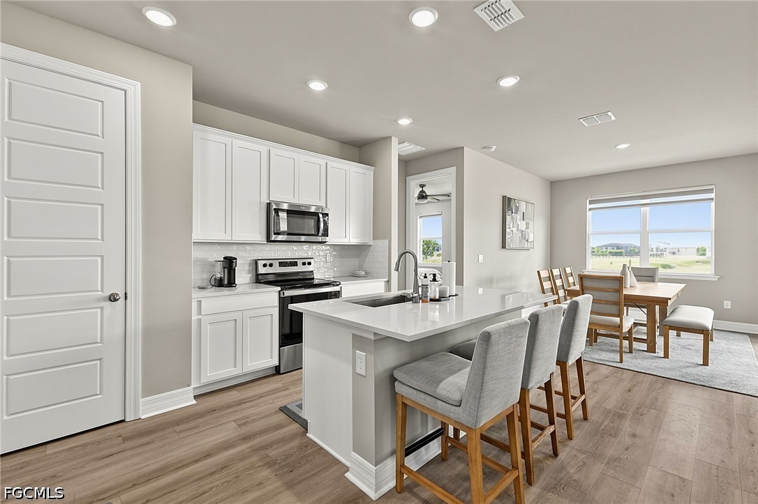 3 Bed Waterfront Home for Sale in Punta Gorda, photo 8
