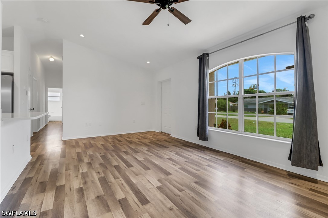 3 Bed SingleFamilyResidence for Sale in San Carlos Park, photo 8