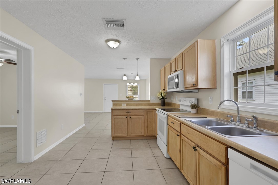 2 Bed Waterfront Home for Sale in Naples, photo 8