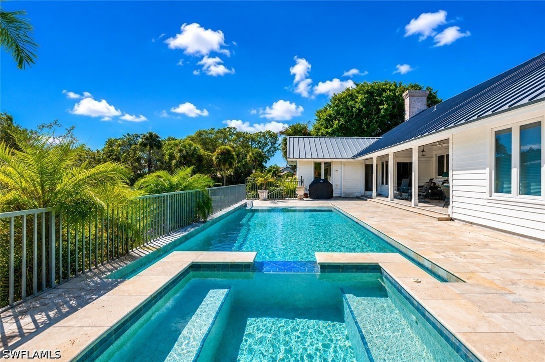3 Bed Pool Home for Sale in Seagate, photo 8