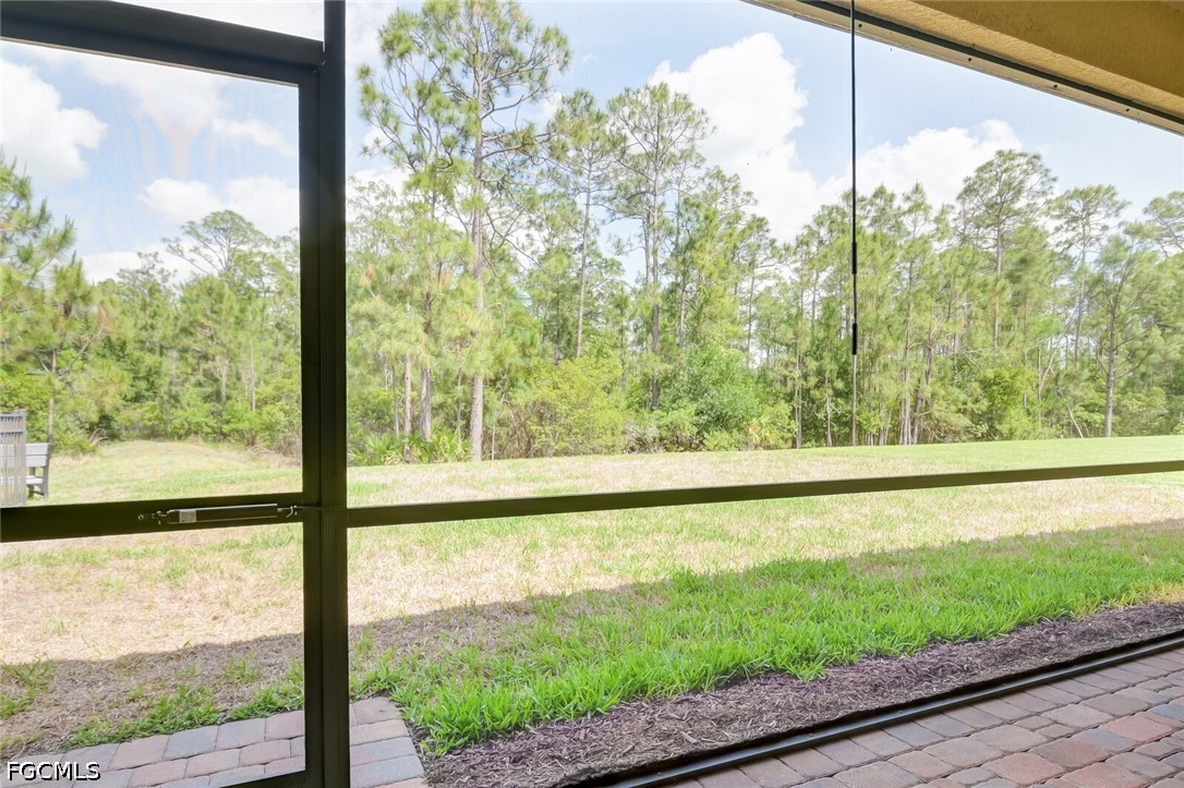 4 Bed SingleFamilyResidence for Sale in Reflection Isles, photo 8