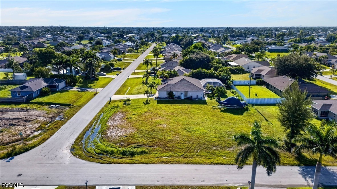 Residential for Sale in Cape Coral, photo 8