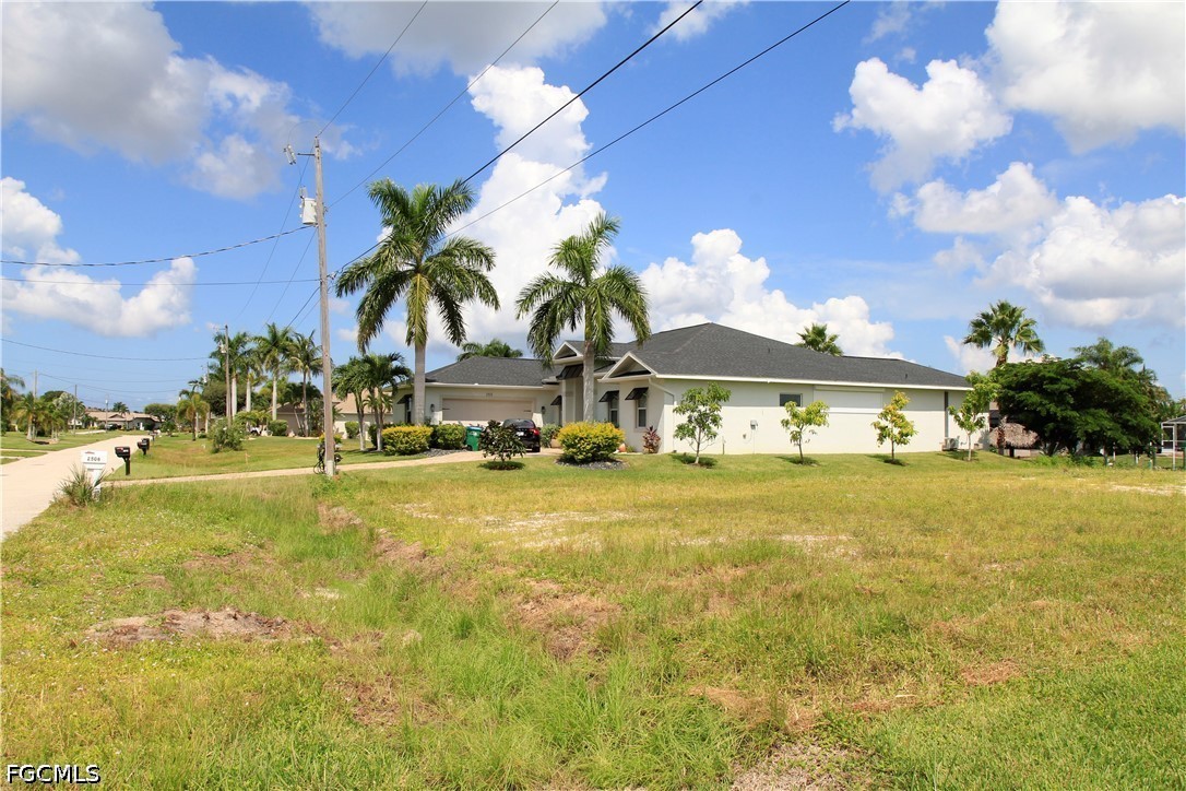 Waterfront Home for Sale in Cape Coral, photo 8