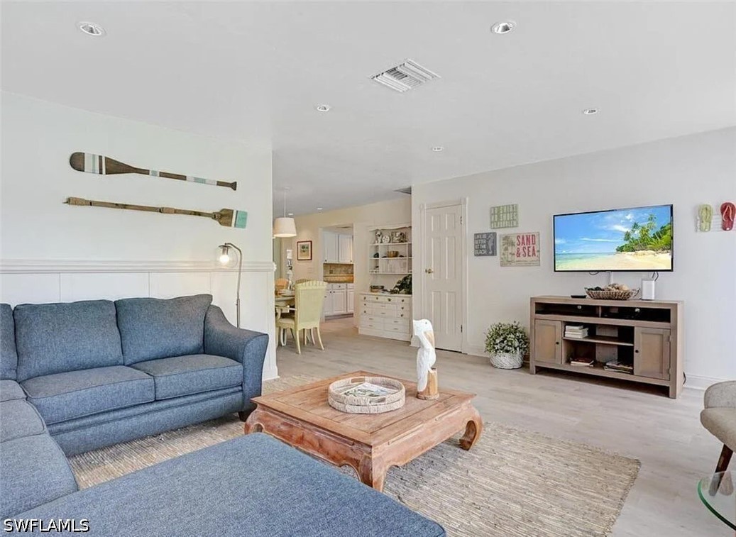3 Bed Pool Home for Sale in Naples Park, photo 8