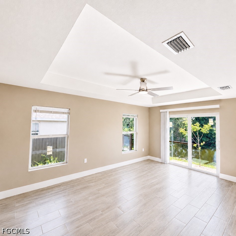 4 Bed Waterfront Home for Sale in Cape Coral, photo 8