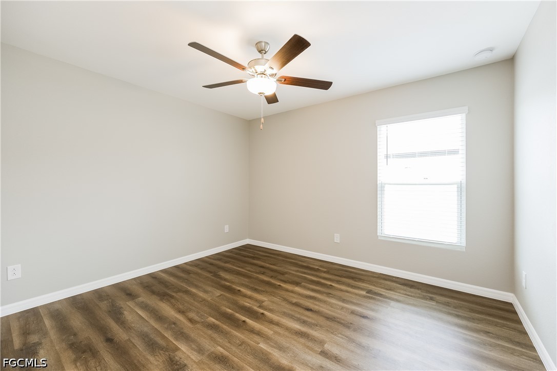 4 Bed SingleFamilyResidence for Sale in Lehigh Acres, photo 8