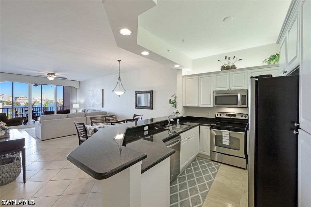 3 Bed Waterfront Home for Sale in Regatta, photo 8