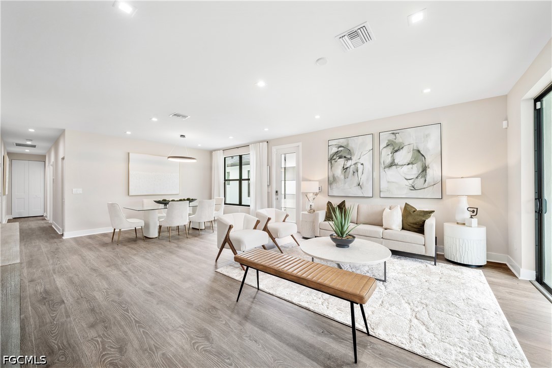 3 Bed Attached for Sale in Parkway Preserve, photo 8
