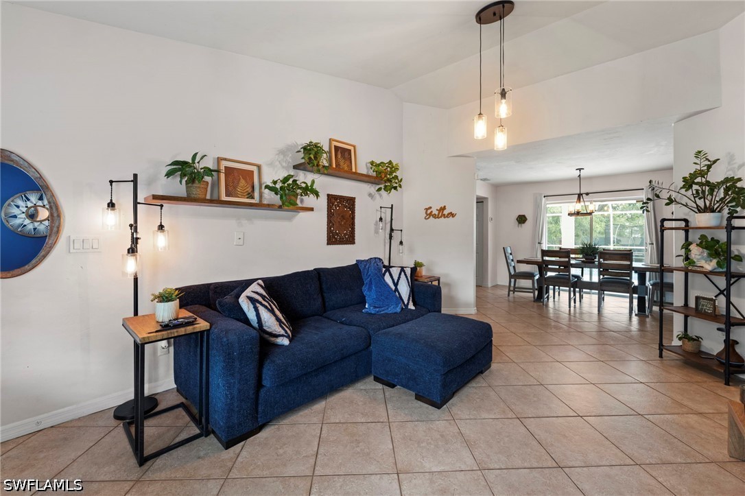 3 Bed Pool Home for Sale in Golden Gate City, photo 8