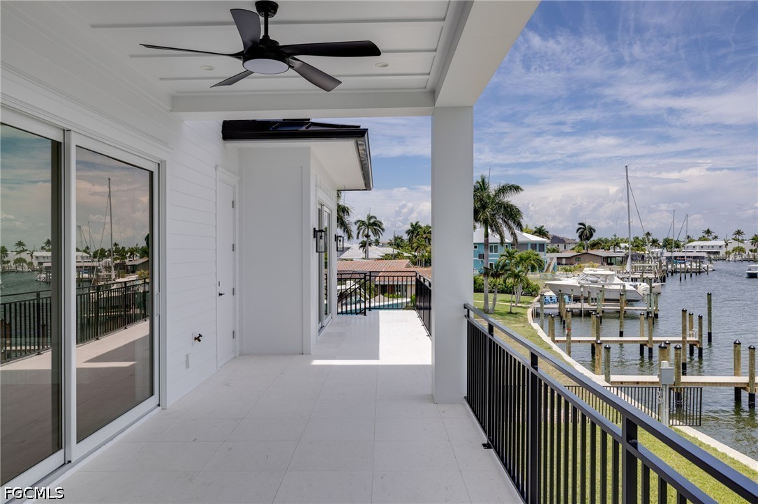 4 Bed Pool Home for Sale in Siesta Isles, photo 8