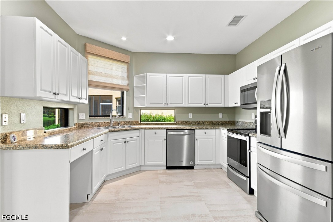 3 Bed Waterfront Home for Sale in Fort Myers, photo 8