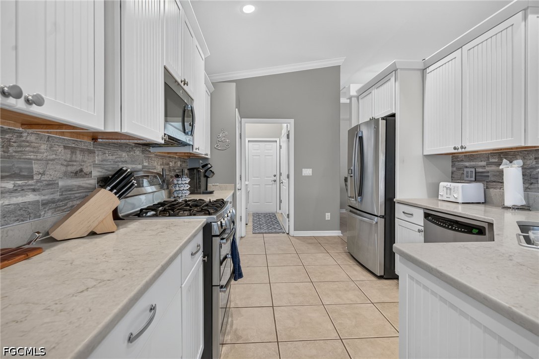 2 Bed Pool Home for Sale in Tivoli, photo 8