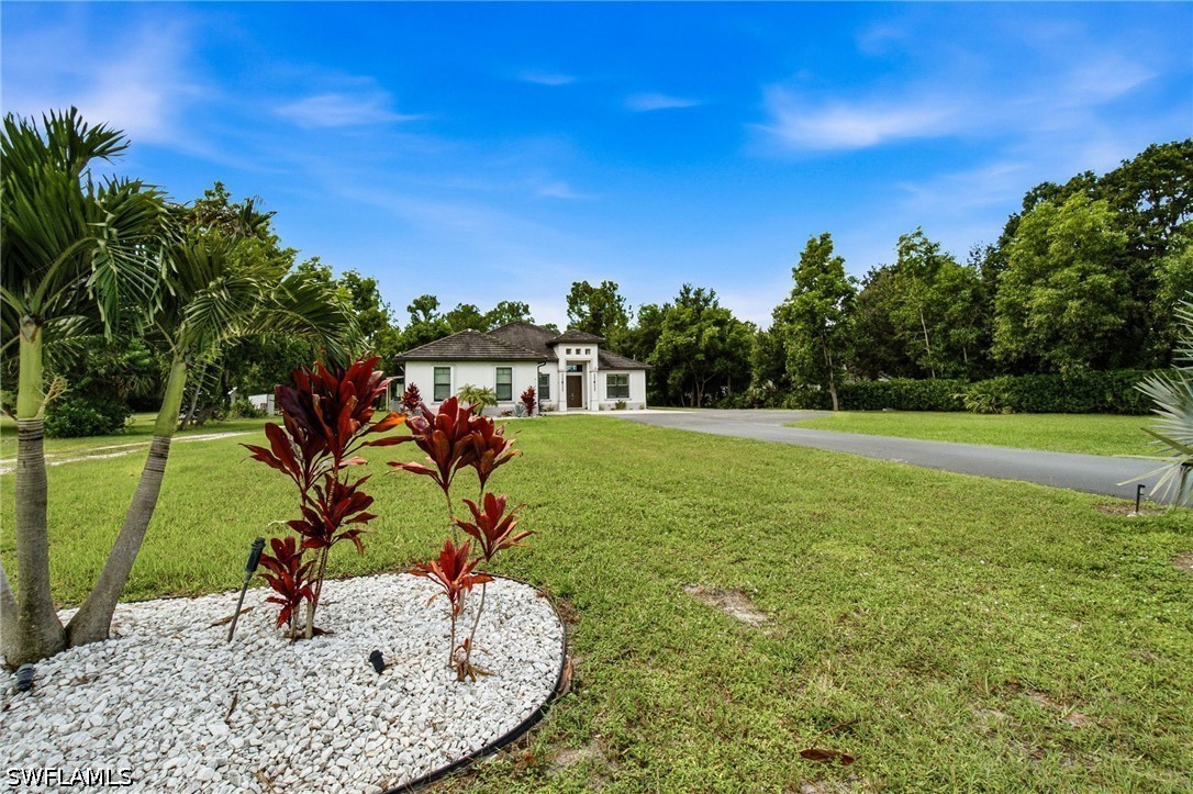4 Bed SingleFamilyResidence for Sale in Naples, photo 8