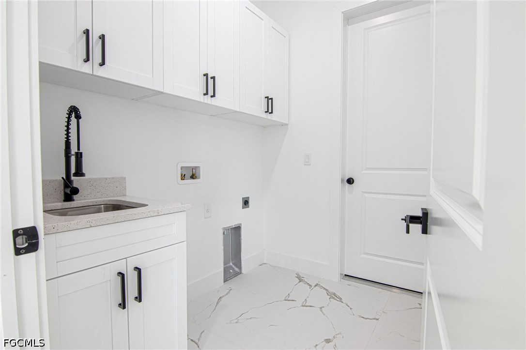 4 Bed SingleFamilyResidence for Sale in Lehigh Acres, photo 8